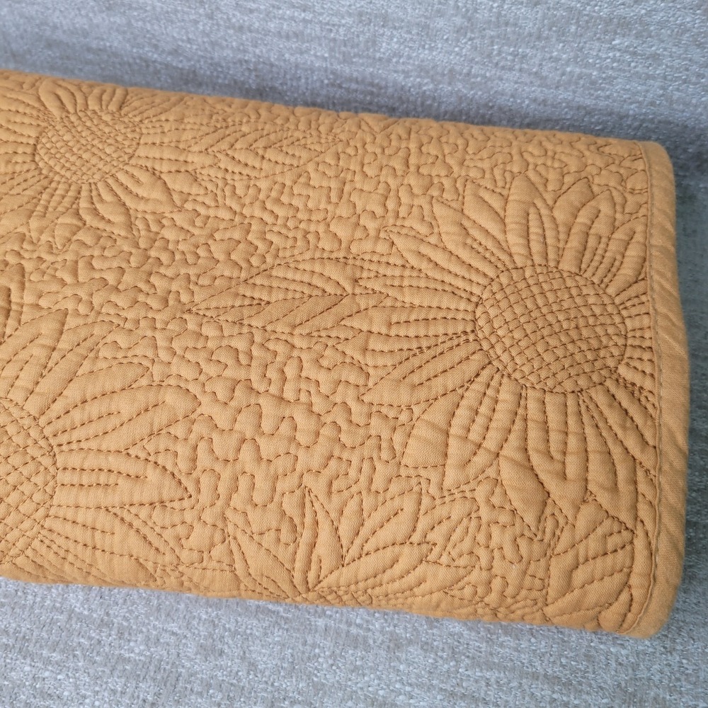 Tommy Bahama Gold Sunflowers Quilted Gorgeous Table Runner 72" x 14.5" - Picture 9 of 10